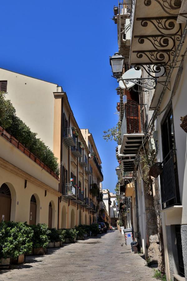 A Casa Di Francy Apartment Palermo Exterior photo